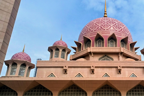 Kuala Lumpur: Putrajaya Tour med traditionell båtkryssning