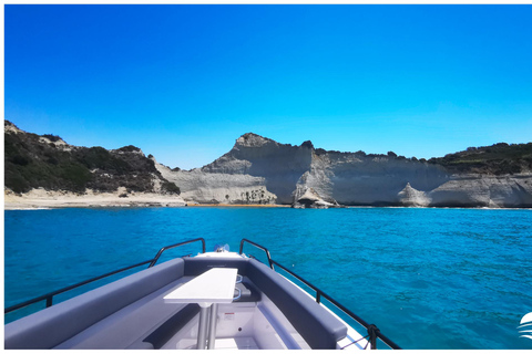 Corfu: Private Yacht Coastal Experience-Yacht Charter/Cruise Romantic Evening,Sunset-3hrs Yacht Private Experience/Cruise