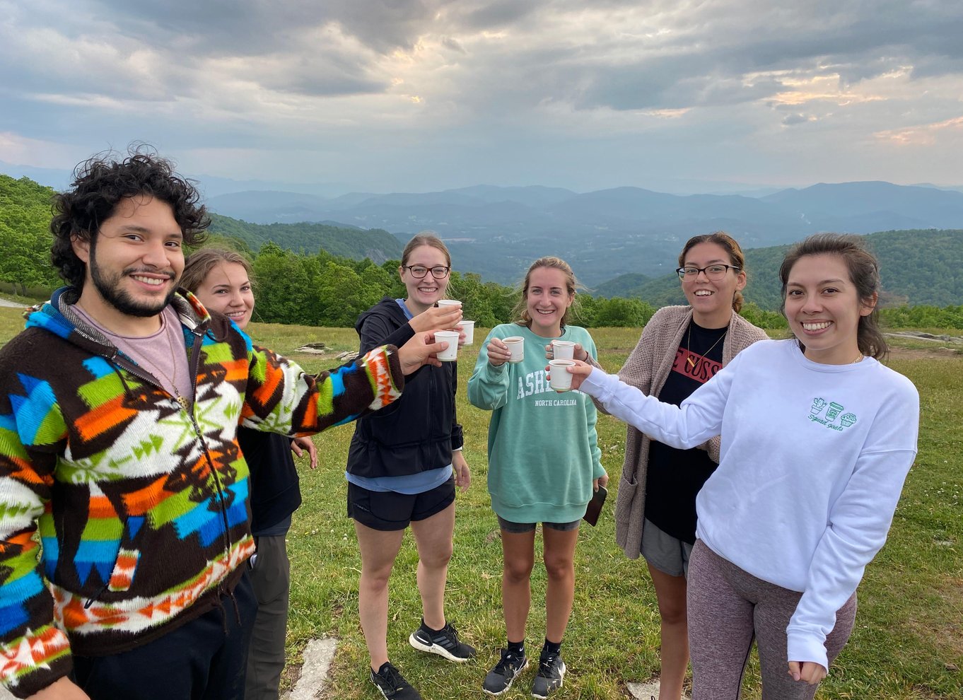 Asheville: Yoga på en vandretur i bjergene