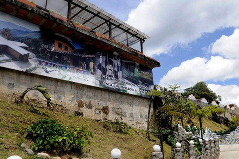 Medellin: Private Pablo Escobar History Tour
