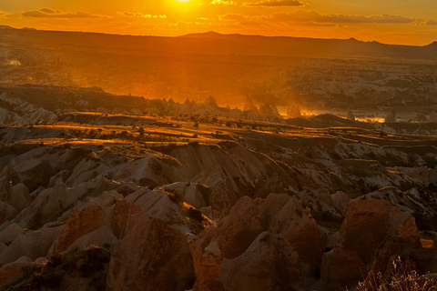 Capadócia: assistindo ao pôr do sol com vinho no Red Valley