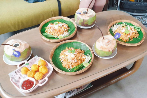 Bangkok: Railway Market, Floating Market, and Boat Tour