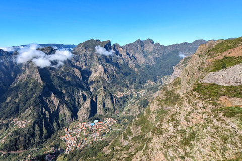 Meraviglie di montagna in 4h: Valle delle Monache + Eira do SerradoMontagna Meraviglie Valle delle Monache