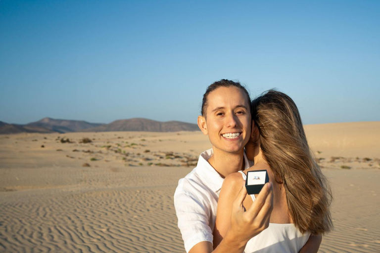 Fuerteventura: Private Proposal Photoshoot Gold: 50 photos 60 mins