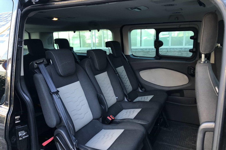 Flughafen Prag: Privater Transfer ins Stadtzentrum mit dem MinivanTransfer ins Stadtzentrum mit einem Minivan