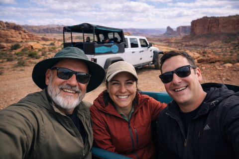 Moab Rivertrippers ~ Moab Signature Jeep Tours