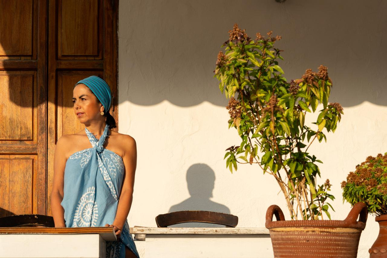 Heraklion: Private Photoshoot in Old Town and Harbour Premium: 50 photos | 60 mins