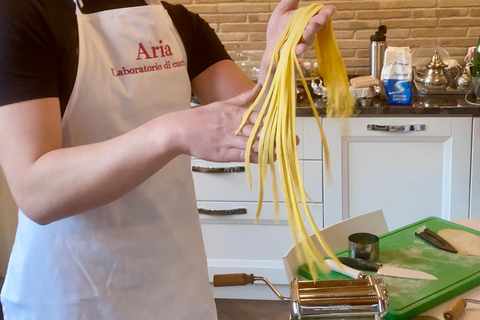 Rzym — warsztaty kulinarne w rzymskim domu w dzielnicy TrastevereRzym – warsztaty kulinarne w rzymskiej rezydencji w dzielnicy Trastevere