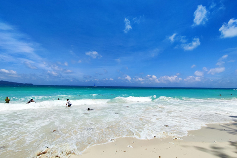 Boracay: Island hopping z lunchem i gorącą kąpielą Kawa