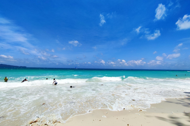 Boracay: Eilandhoppen met lunch en warm kawa bad