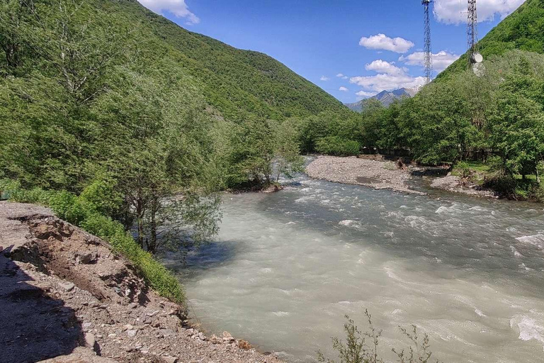 Highlands Tour: Kazbegi, Ananuri, Gudauri, and Zhinvali