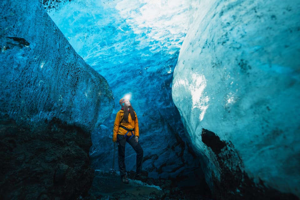 Skaftafell: Blue Ice Cave & Glacier Hike on Vatnajökull