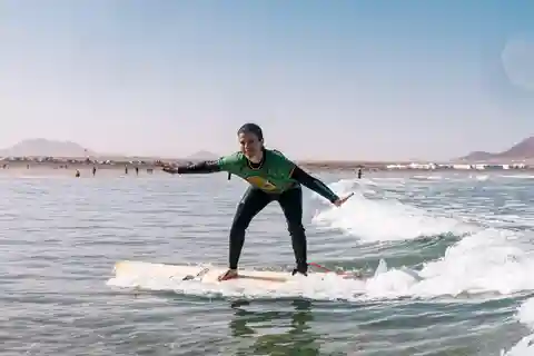 The Surftrip: Ein Surfvormittag 2,5 Stunden für Anfänger, Fortgeschrittene und Familien.
