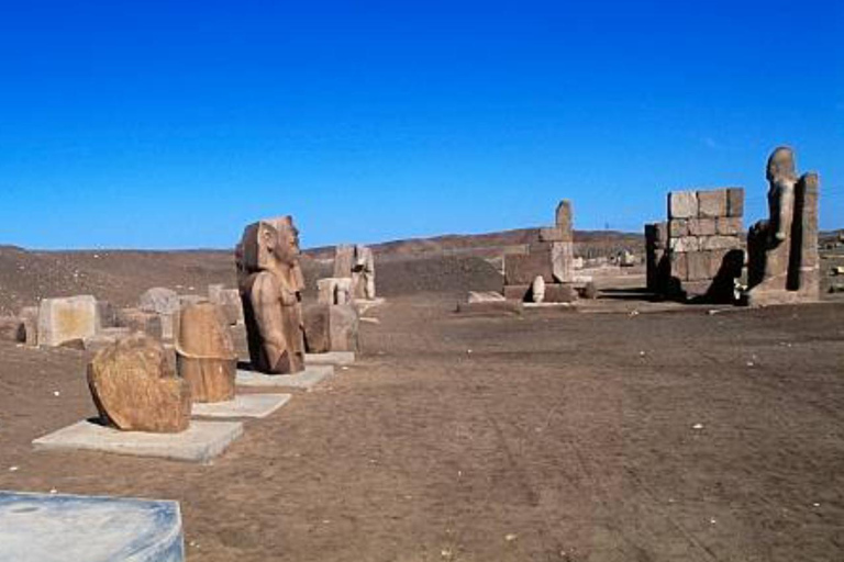 Desde El Cairo: excursión de un día a Tanis, Bubastis y el canal de Suez