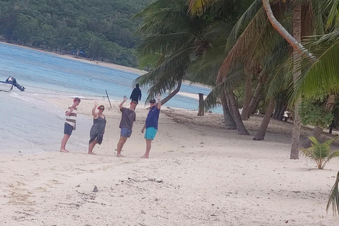 Port Vila: Efate Island Full-Day Tour with BBQ Lunch