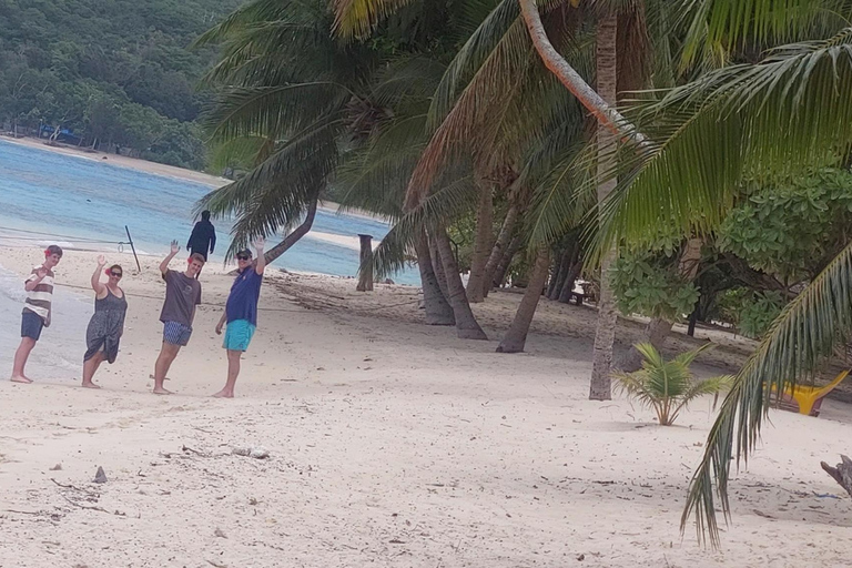 Port Vila: Efate Island Full-Day Tour with BBQ Lunch