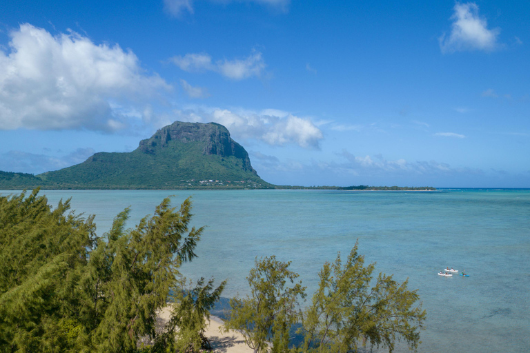 Mauritius: Geführte Kajaktour zur Insel BenitiersMauritius: Kajaktour auf der Insel Benitiers