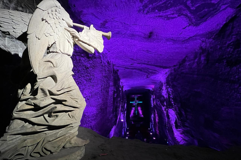 Bogotá: Tour to Guatavita and Salt Cathedral in one day From Bogotá: Tour to Guatavita and Zipaquirá Salt Cathedral