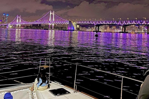 Pusan: viaje de lujo por el océano: cápsula Blue Line + yate.Busan: Viaje de lujo por el océano – Cápsula Blue Line + Yate