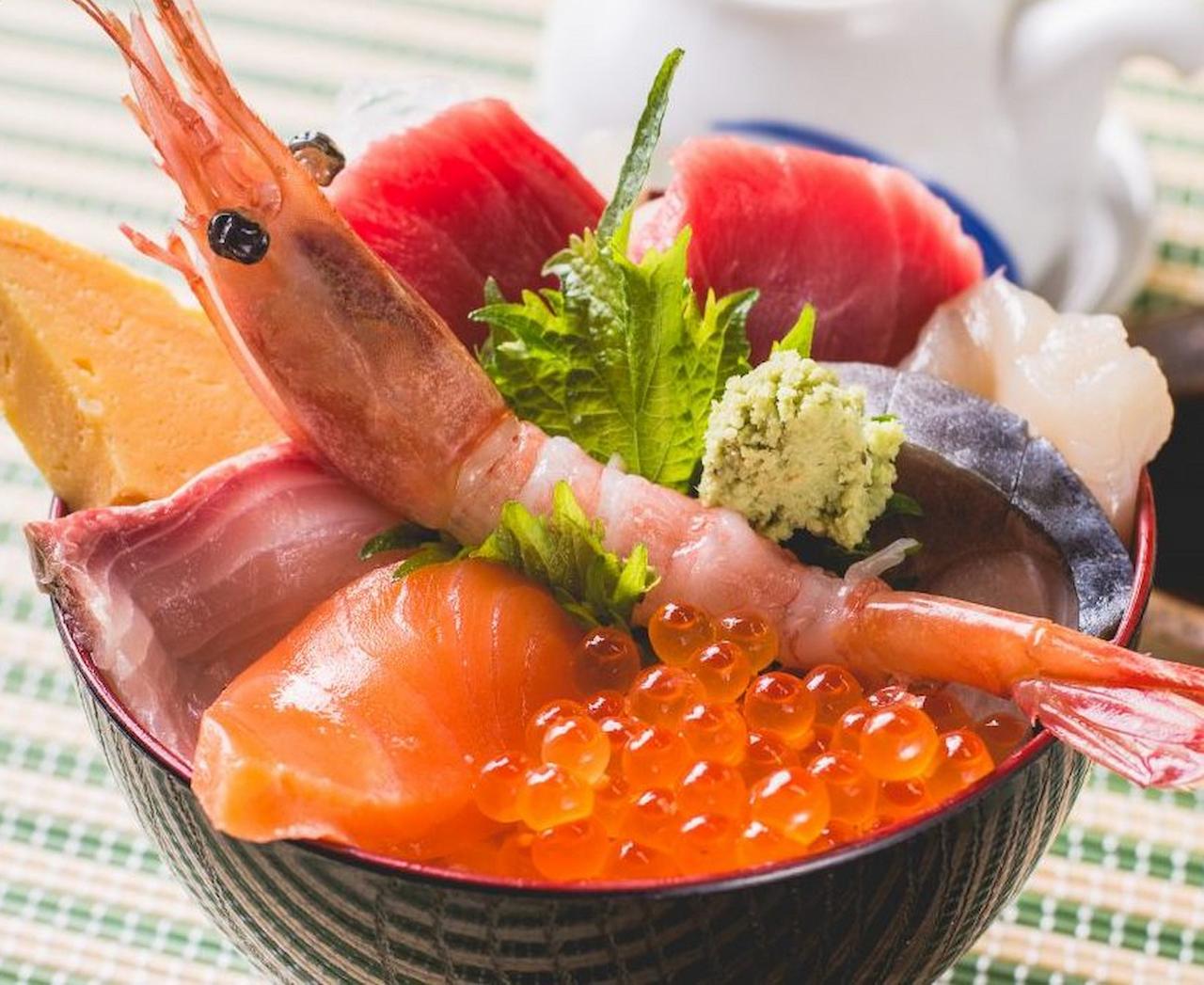 Das authentische Sapporo: Mittagessen mit Meeresfrüchten auf dem Nijo-Markt & historische Tour