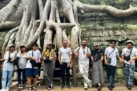 Excursão de um dia a Angkor Wat com guia de turismo profissional