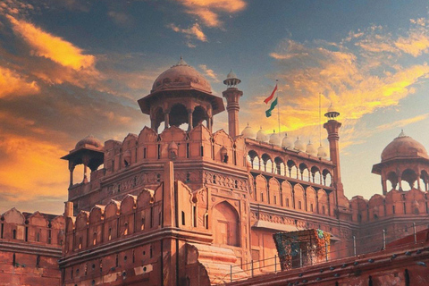 Nowe Delhi: zwiedzanie Czerwonego Fortu z przewodnikiem i biletem wstępuNowe Delhi: wycieczka piesza z przewodnikiem po Czerwonym Forcie bez biletu wstępu