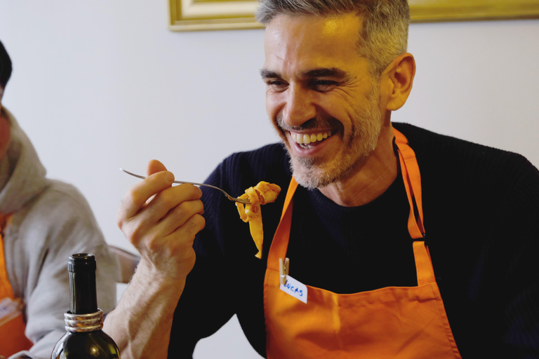 Milano: Corso di cucina di pasta, ravioli e gelati con pasto