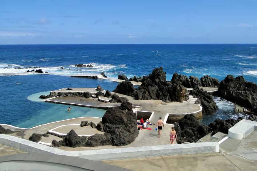 Porto Moniz: Ganztägige Tour auf Madeira. Foto: GetYourGuide Porto Moniz: Ganztägige Tour auf Madeira. Foto: GetYourGuide