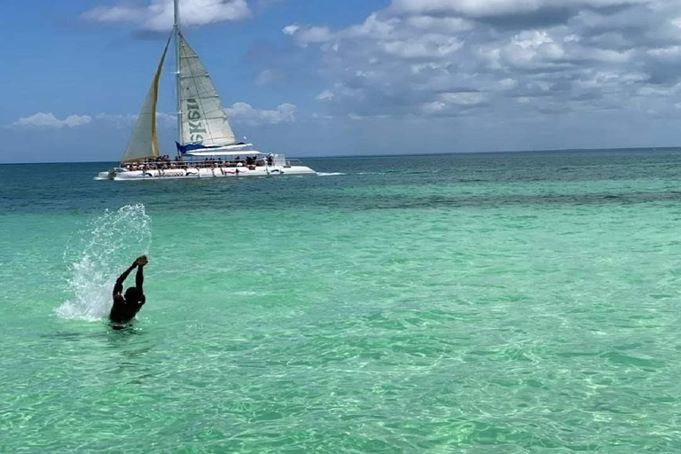 Punta Cana: Saona Island Day Trip with Lunch & Drinks