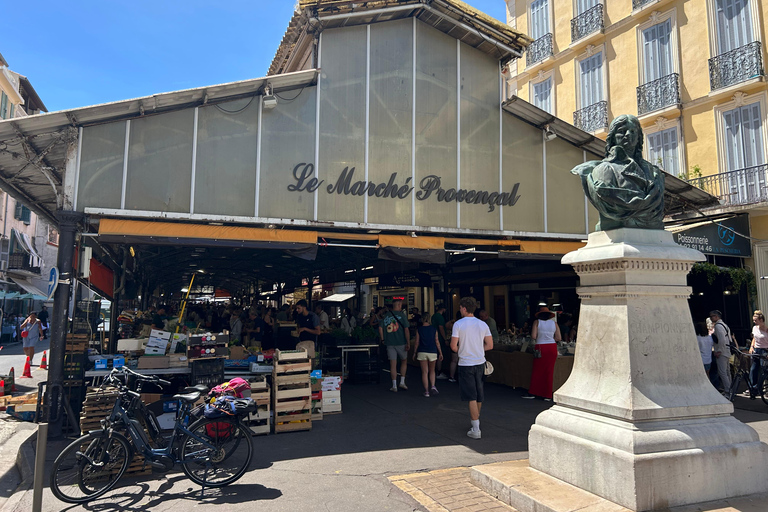 Cannes: Tour Cannes & Antibes in a 1956 Cadillac Cabriolet Private hire