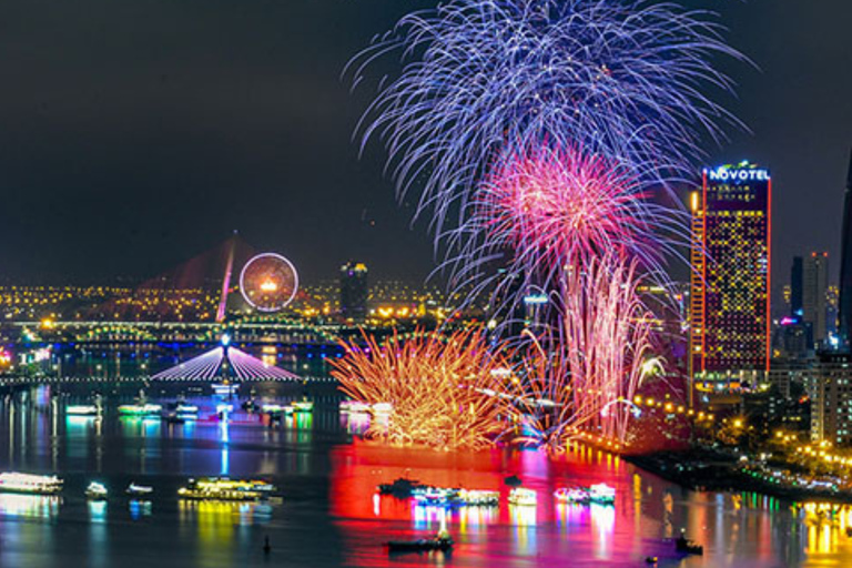 Da Nang: DIFF Fireworks Experience on a Han River Cruise [3rd Floor Seat] Set Menu Dinner Cruise | by TAURONGSONGHAN