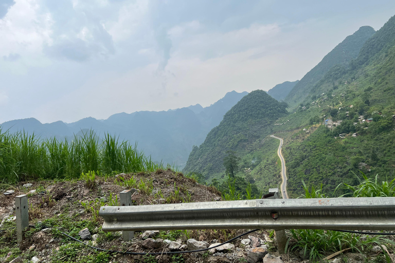 Från Hanoi: 4-dagars Ha Giang Loop Car Tour Plus redigerad video