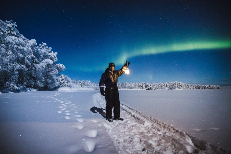 Rovaniemi: Recorrido fotográfico de caza de auroras con barbacoa