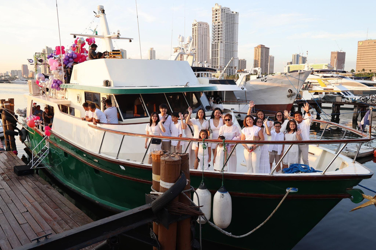 Manila: Manila Bay Sunset Dinner Cruise