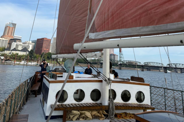 Portland: Sail Boat City Lights Cruise