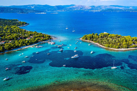 Split : Lagon bleu, Hvar et 5 îles : visite en petit groupe en bateau