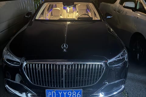 Luxury Car Transfer Service at Shanghai Airport