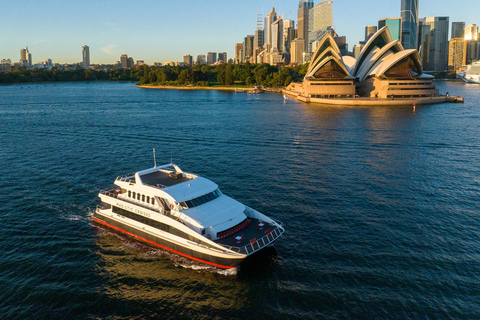 Sydney Harbour: 2-Hour Lunch Cruise2 hour lunch cruise