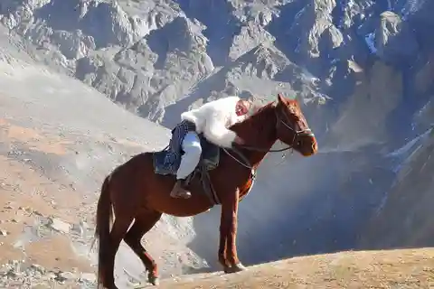 Tour a cavallo a Kazbegi