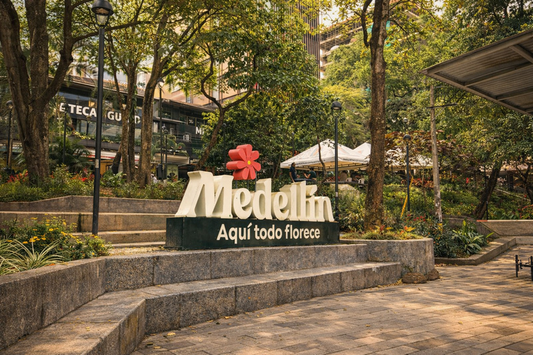 Medellín: Escobar, Colombian Conflict & Transformation