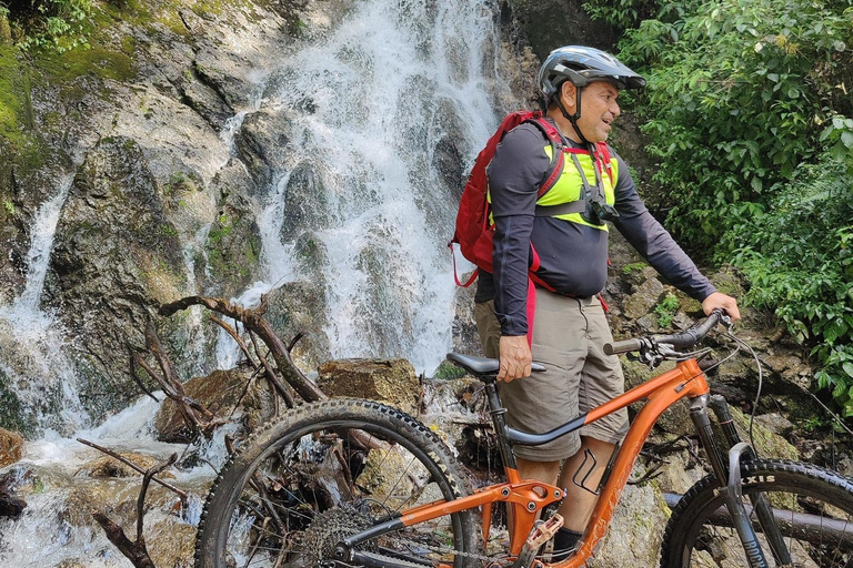 Katmandu: Passeio de bicicleta de montanha de Kakani a Sundarijal