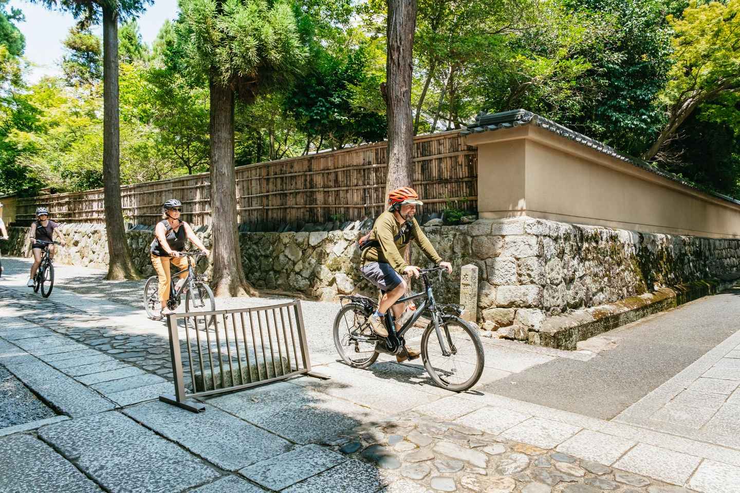kyoto three-hour cycling tour