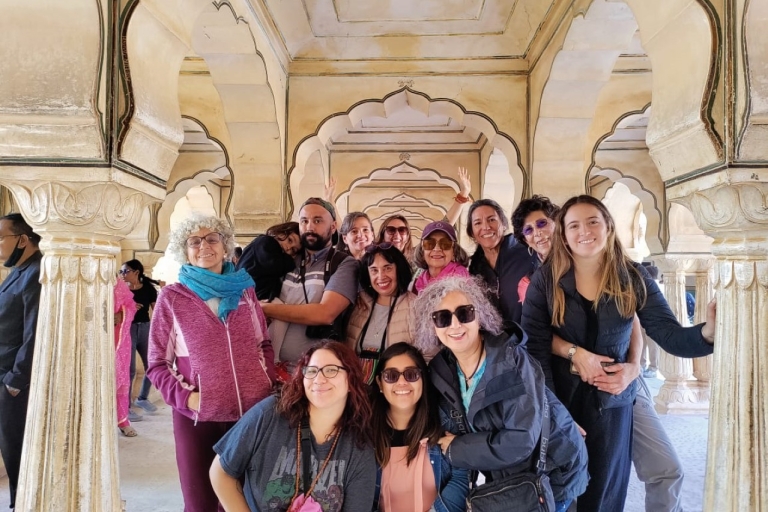 Ganztägige Jaipur Stadtrundfahrt mit Privatwagen, Fahrer und ReiseführerGanztägige Delhi Stadtrundfahrt mit Privatwagen, Fahrer und Reiseführer