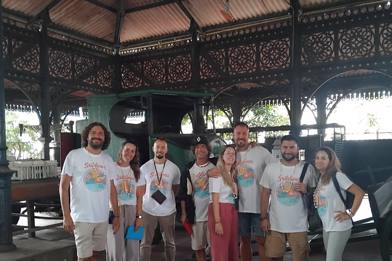 Explore Cultural Colombo and Local Cuisine Tour by bus