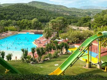 Tarragona: Aqualeon Water Park Entry Ticket