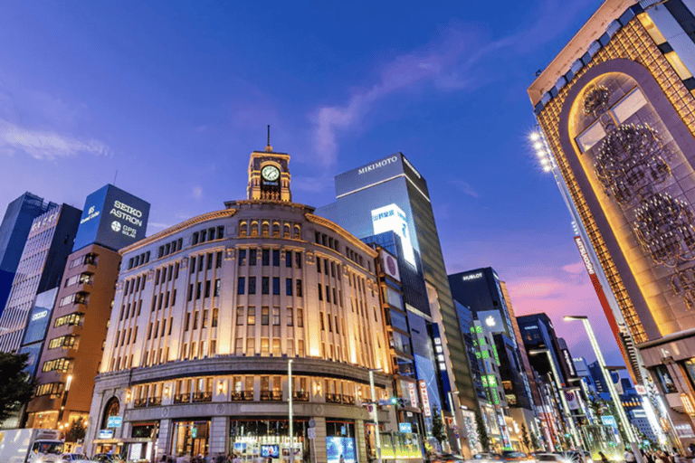 Tokyo: Ginza Walking Tour with Local Guide