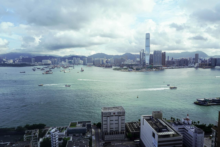 Hong Kong: Lantau Island & Tai O Private Tour with Pickup