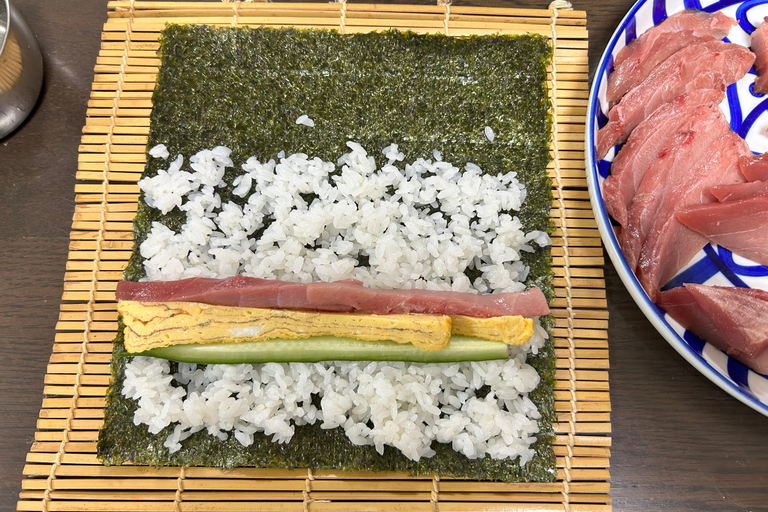 Toulouse: Sushi Workshop and Trip to Japan Basic Sushi Workshop and Trip to Japan