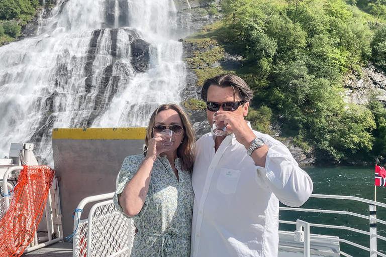 Geiranger Fjord Tour from Hellesylt (2 hours in Geiranger)