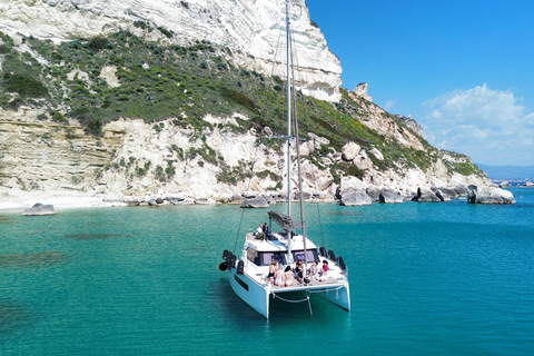 Cagliari: Catamaran Tour, Swimming, Snorkeling, & Prosecco Cagliari: Sailing Tour with Snorkeling and a Prosecco Toast